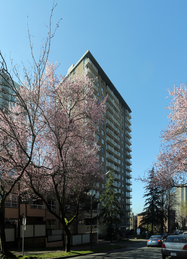 Nelson Place Apartments in Vancouver, BC - Building Photo - Building Photo