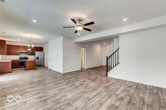 5296 Maywood Dr in Whitestown, IN - Building Photo - Building Photo