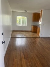 4247 W Slauson Ave, Unit 5117 in Los Angeles, CA - Foto de edificio - Building Photo