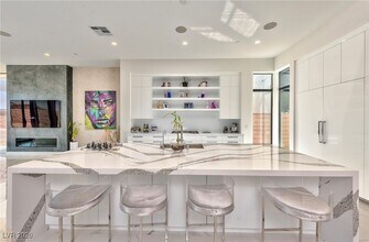 702 Blackrock Rim Dr in Henderson, NV - Foto de edificio - Building Photo