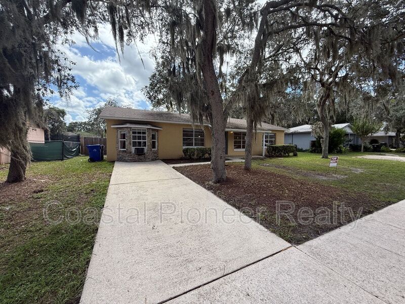 1009 Marlene Dr in Ocoee, FL - Building Photo