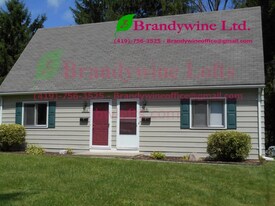 275 Cliffbrook Dr in Mansfield, OH - Building Photo