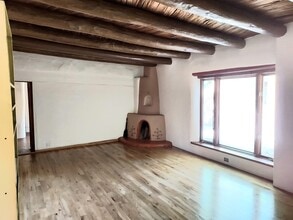 20 Rancho Ancon Ln in Santa Fe, NM - Building Photo - Building Photo