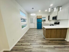 1606 Angelina Dr, Unit 1 in San Juan, TX - Building Photo - Building Photo