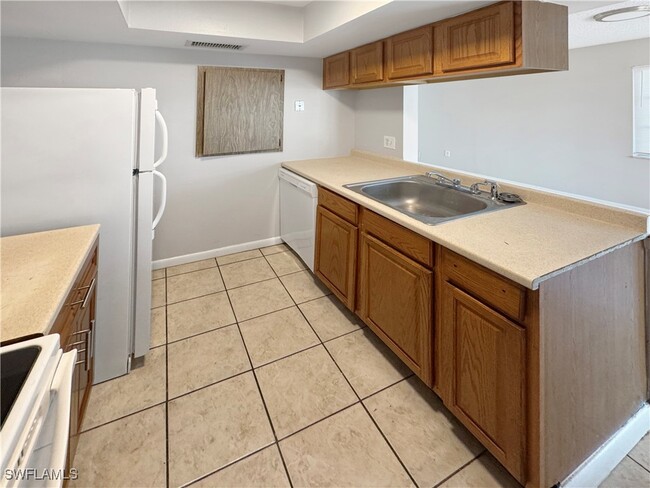 property at 6635 Warwick Cir