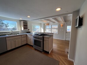 23 Nonantum Rd in Marblehead, MA - Building Photo - Building Photo