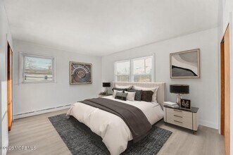 1 Gaston Ave in Raritan, NJ - Building Photo - Building Photo