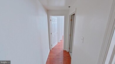 1726 W Girard Ave in Philadelphia, PA - Building Photo - Building Photo