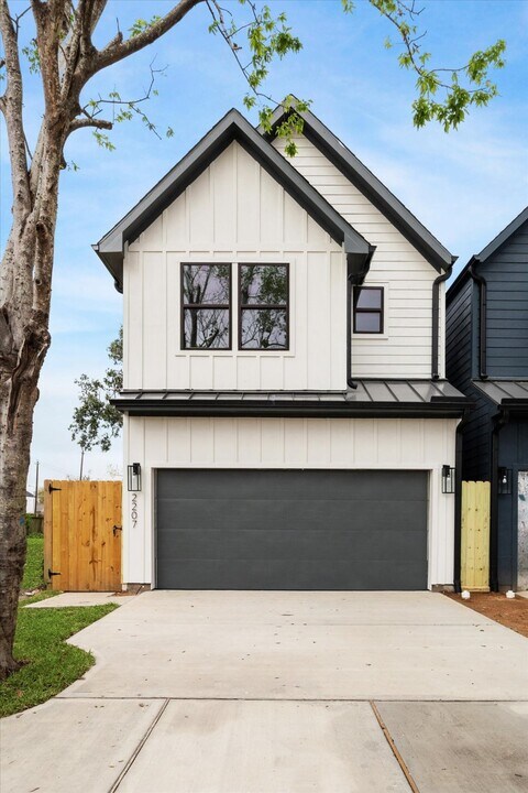 2209 Stevens St in Houston, TX - Building Photo