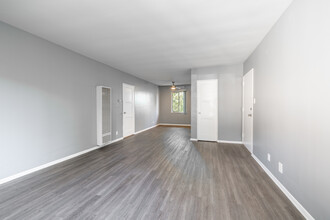 Verdugo Mesa in Los Angeles, CA - Building Photo - Interior Photo