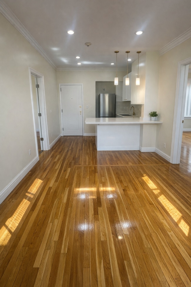 58 Hemenway St, Unit 12