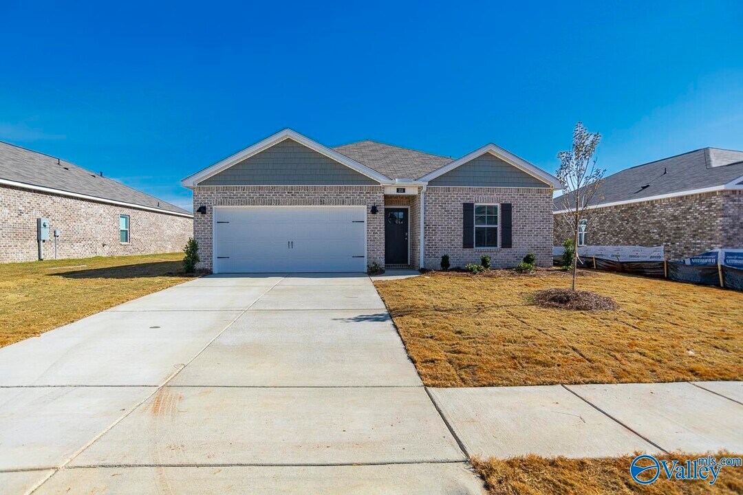 103 Betty Williams Dr in Madison, AL - Building Photo