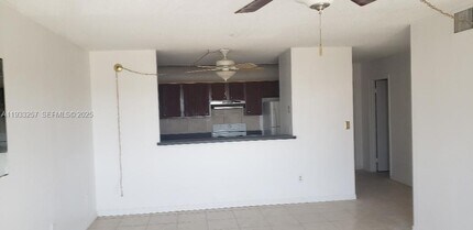 14840 Naranja Lakes Blvd in Homestead, FL - Building Photo - Building Photo