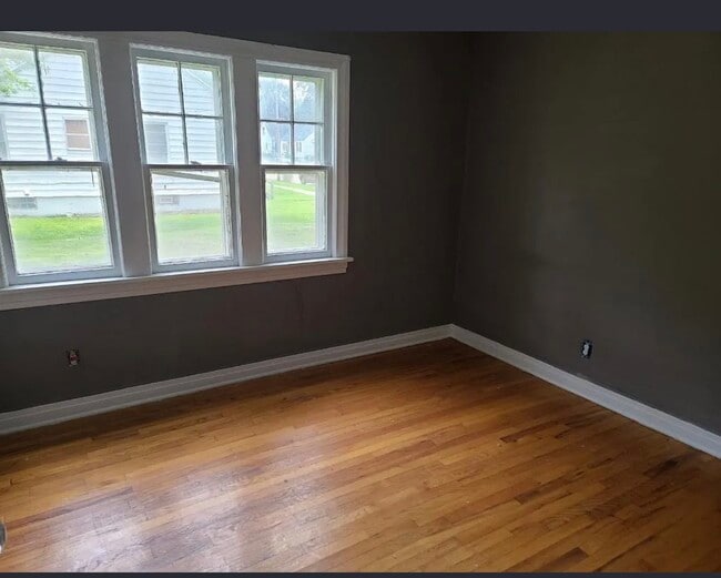 2913 Fredrickson St in South Bend, IN - Foto de edificio - Building Photo