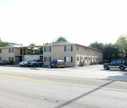 12155 NE 6th Ave in Miami, FL - Building Photo - Building Photo