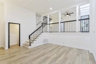 23467 Park Sorrento in Calabasas, CA - Building Photo - Building Photo