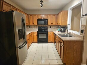 3757 Naples Ct N in Clarksville, TN - Building Photo - Building Photo