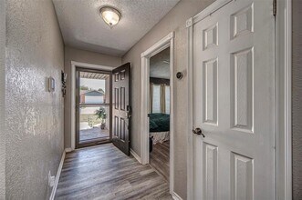 8421 Woodhue Dr in Oklahoma City, OK - Building Photo - Building Photo
