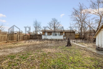 2803 S Glenn Ave in Wichita, KS - Building Photo - Building Photo