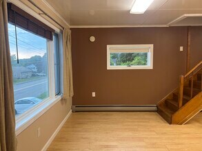 205 Northern Ave, Unit 1 in Augusta, ME - Foto de edificio - Building Photo