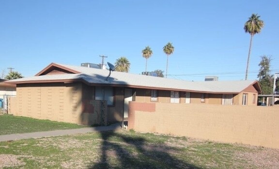 5123 N 28th Dr in Phoenix, AZ - Foto de edificio