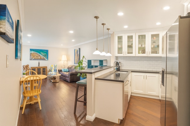 property at 2901 Peninsula Rd