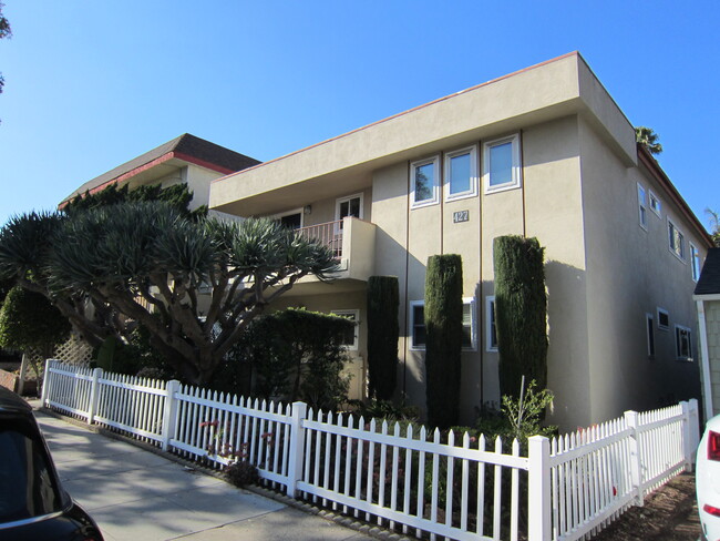 427 Hill St, Unit 1 in Santa Monica, CA - Foto de edificio - Building Photo