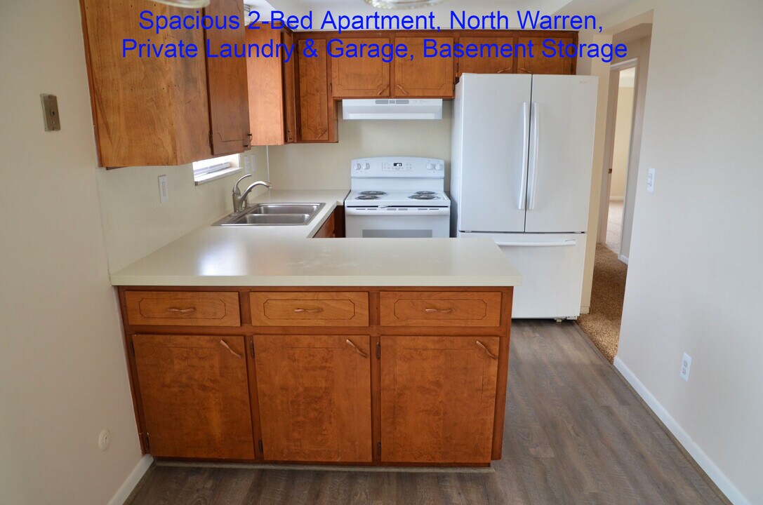 5447 Chicago Rd in Warren, MI - Building Photo