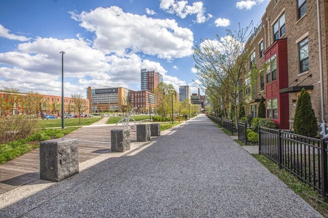 1020 N Durham St in Baltimore, MD - Building Photo - Building Photo