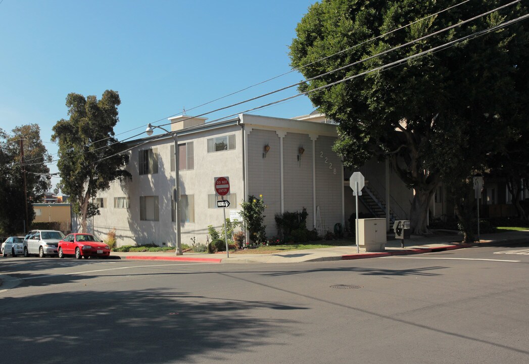 2228 3rd St in Santa Monica, CA - Building Photo