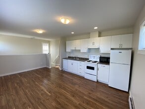 1626-1688 88 Ave in Dawson Creek, BC - Building Photo - Building Photo