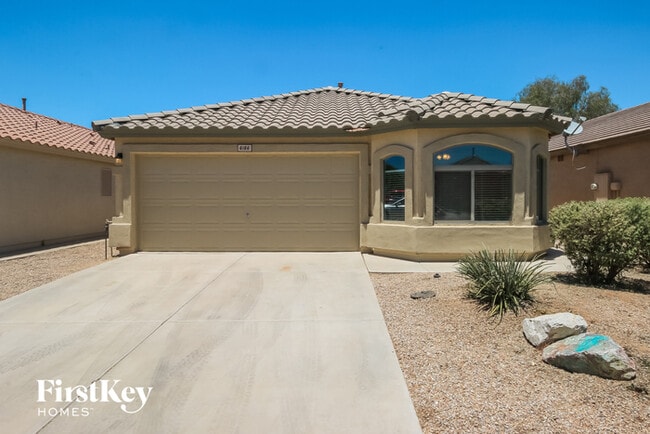 property at 4186 E Aragonite Ln