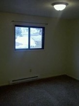 Prairie Jewel Apartments (South Campus) in Grinnell, IA - Foto de edificio - Building Photo