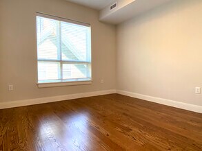 14 Everett St, Unit 201 in Boston, MA - Building Photo - Building Photo