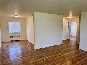 62 Hiddink St in Sayville, NY - Building Photo - Building Photo