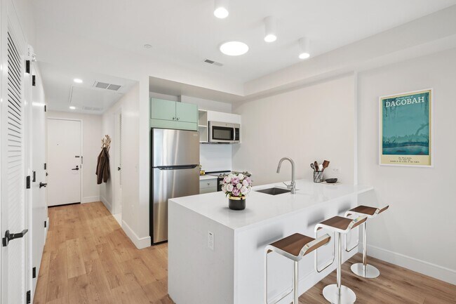 39 High St in Jersey City, NJ - Building Photo - Building Photo