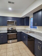 12002 Commonwealth Way in Austin, TX - Building Photo - Building Photo