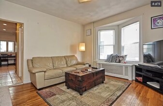 15 Princeton St, Unit 1 in Medford, MA - Building Photo - Building Photo