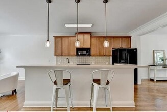 10898 Gallier St in Alpharetta, GA - Foto de edificio - Building Photo