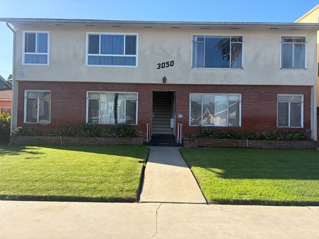 3050 in Long Beach, CA - Foto de edificio - Building Photo