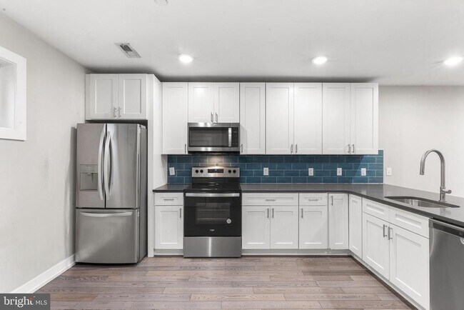 1407 N 8th St in Philadelphia, PA - Building Photo - Building Photo