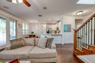 6917 Trimaran Cove in Jonestown, TX - Building Photo - Building Photo
