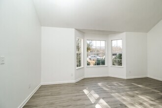 195 Cinnamon Oak Cir in Covington, GA - Building Photo - Building Photo
