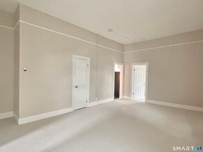 41 Saugatuck Ave in Westport, CT - Building Photo - Building Photo