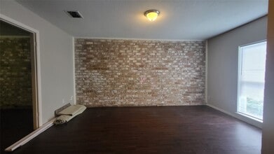 12435 Sharpview Dr in Houston, TX - Building Photo - Building Photo
