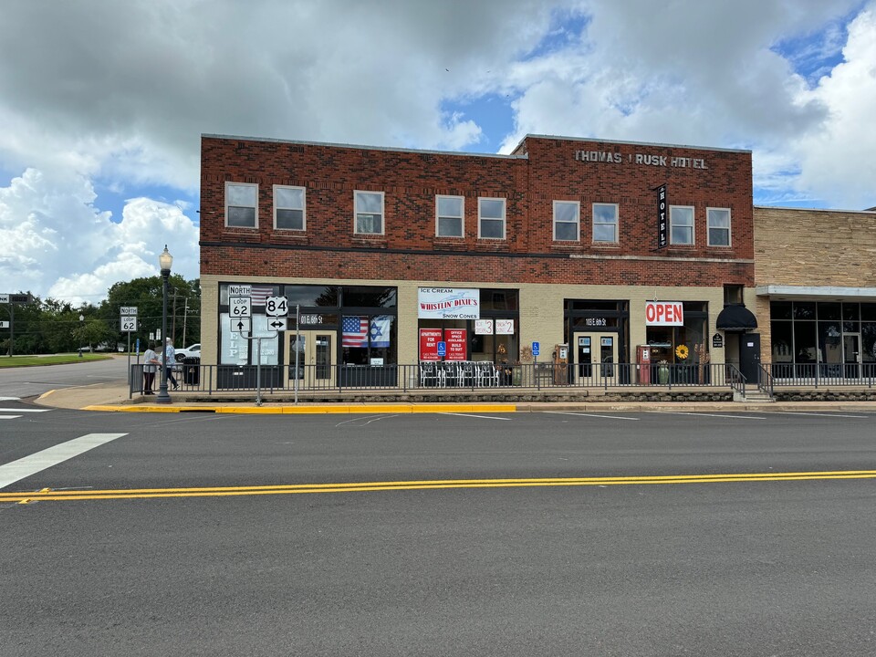 101 E 6th St in Rusk, TX - Foto de edificio