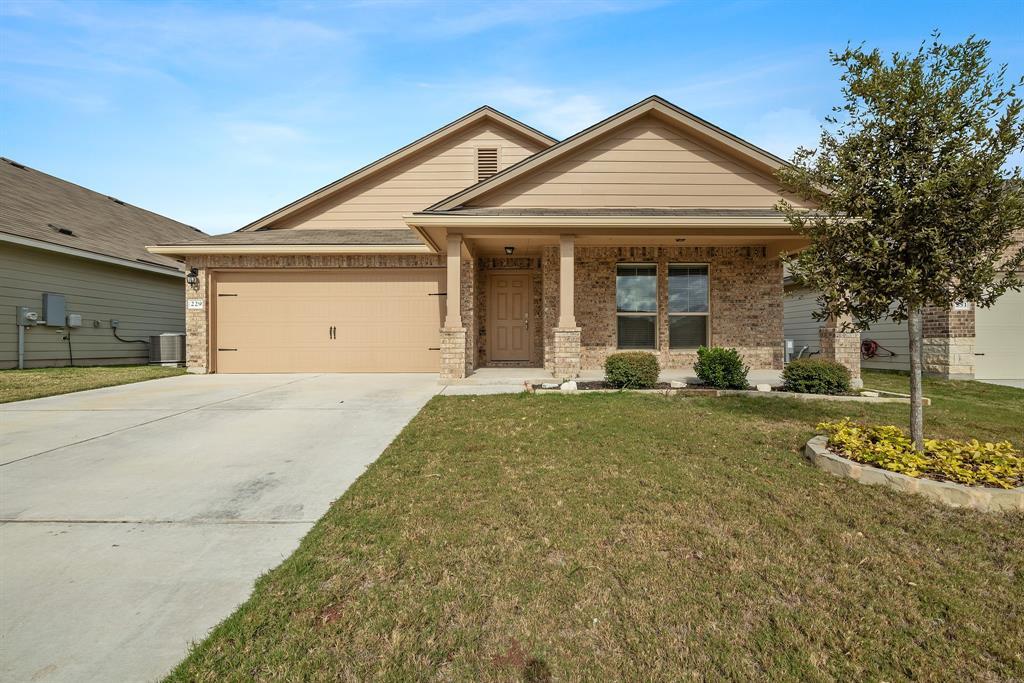 229 Reagor Dr in Taylor, TX - Building Photo
