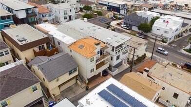 308 19th Pl in Manhattan Beach, CA - Building Photo - Building Photo
