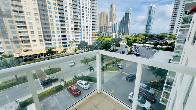 230 174th St in Sunny Isles Beach, FL - Building Photo - Building Photo