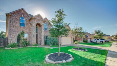 13123 Hazelwood Hollow Dr in Tomball, TX - Building Photo - Building Photo